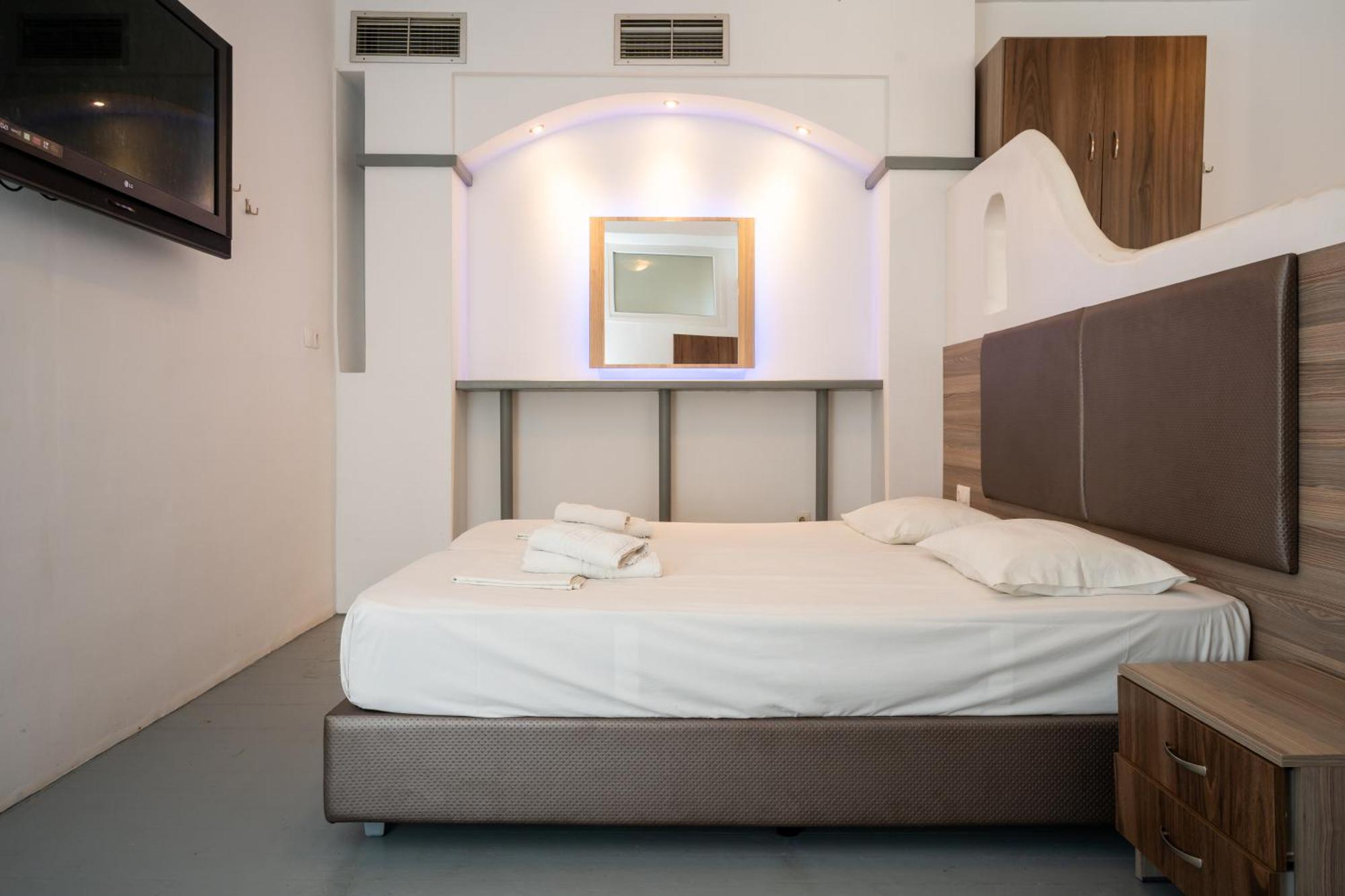 Fanari Art Aparthotel
