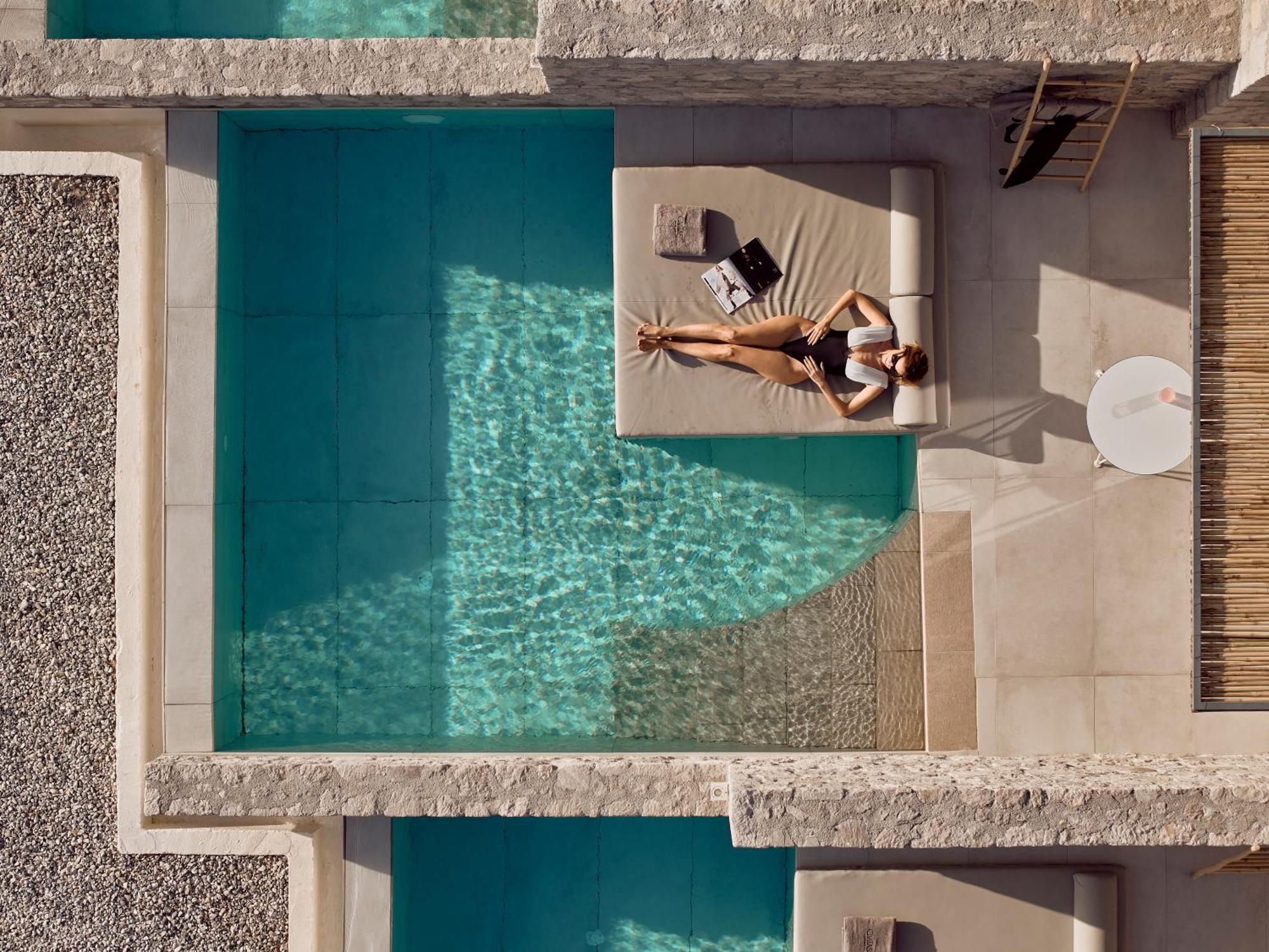 Civitas Milos Hotel