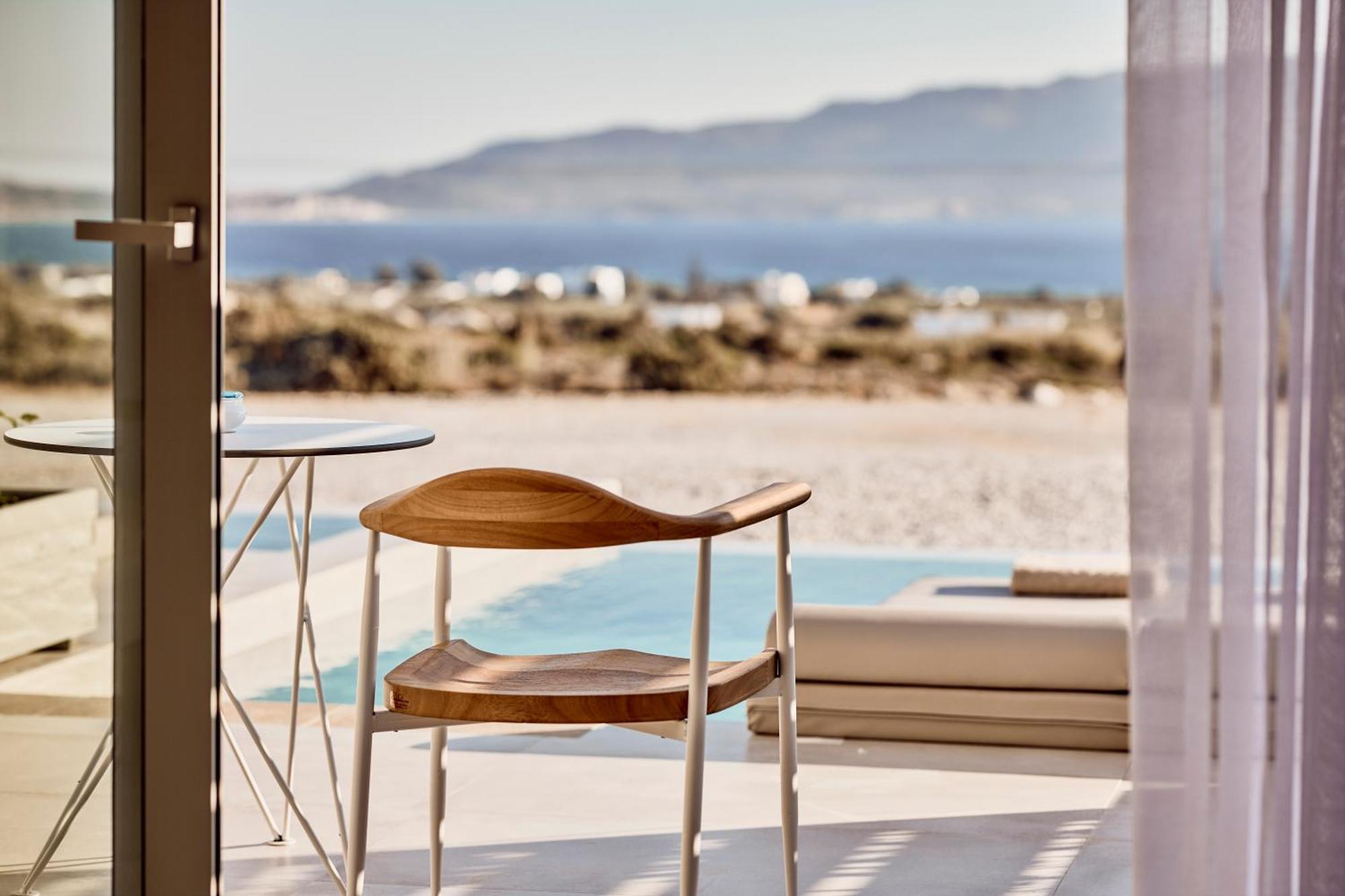 Civitas Milos Hotel *