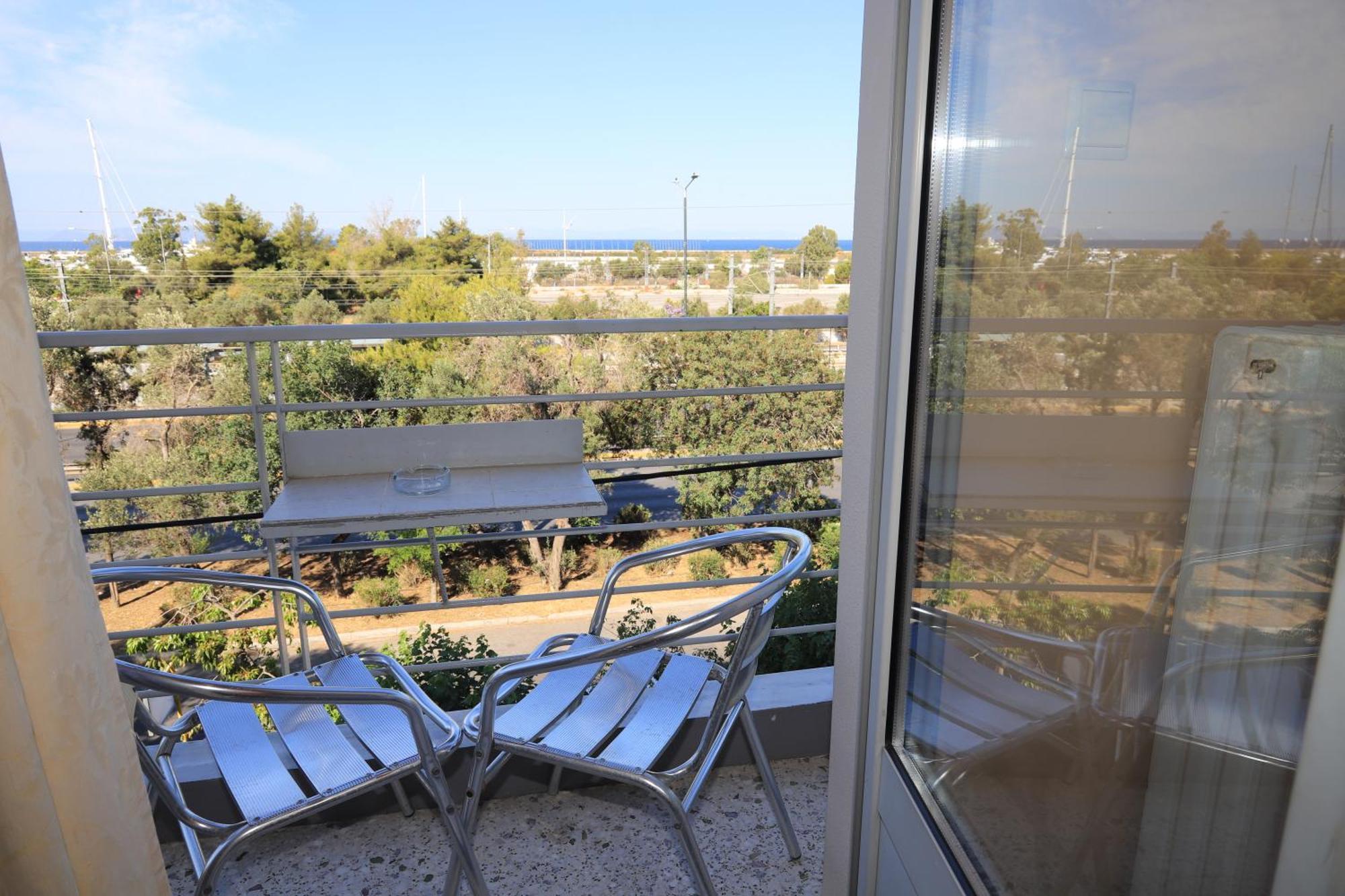 Ikaros Elliniko Hotel