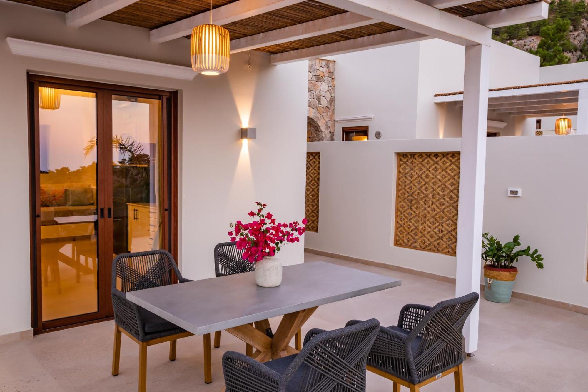 Mertelia Luxury Villa *