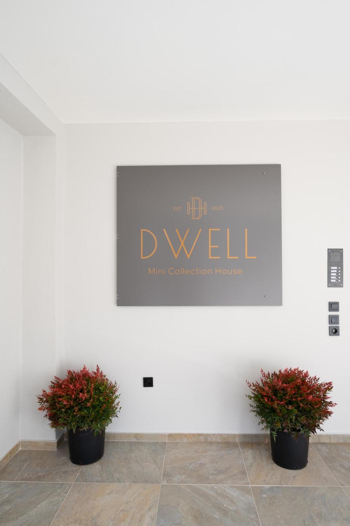Dwell House 5 *