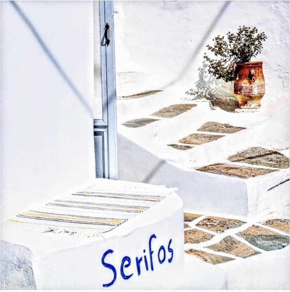 Perno Apartment Serifos Town
