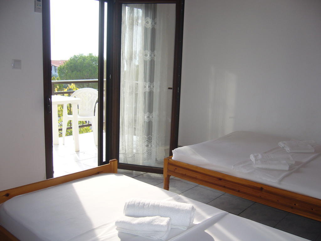 Apartment Mathios House *