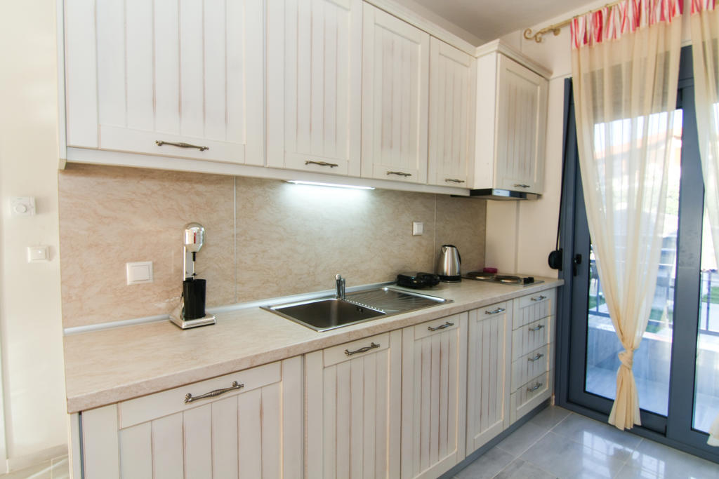 Golden Blue Studios Apartment *