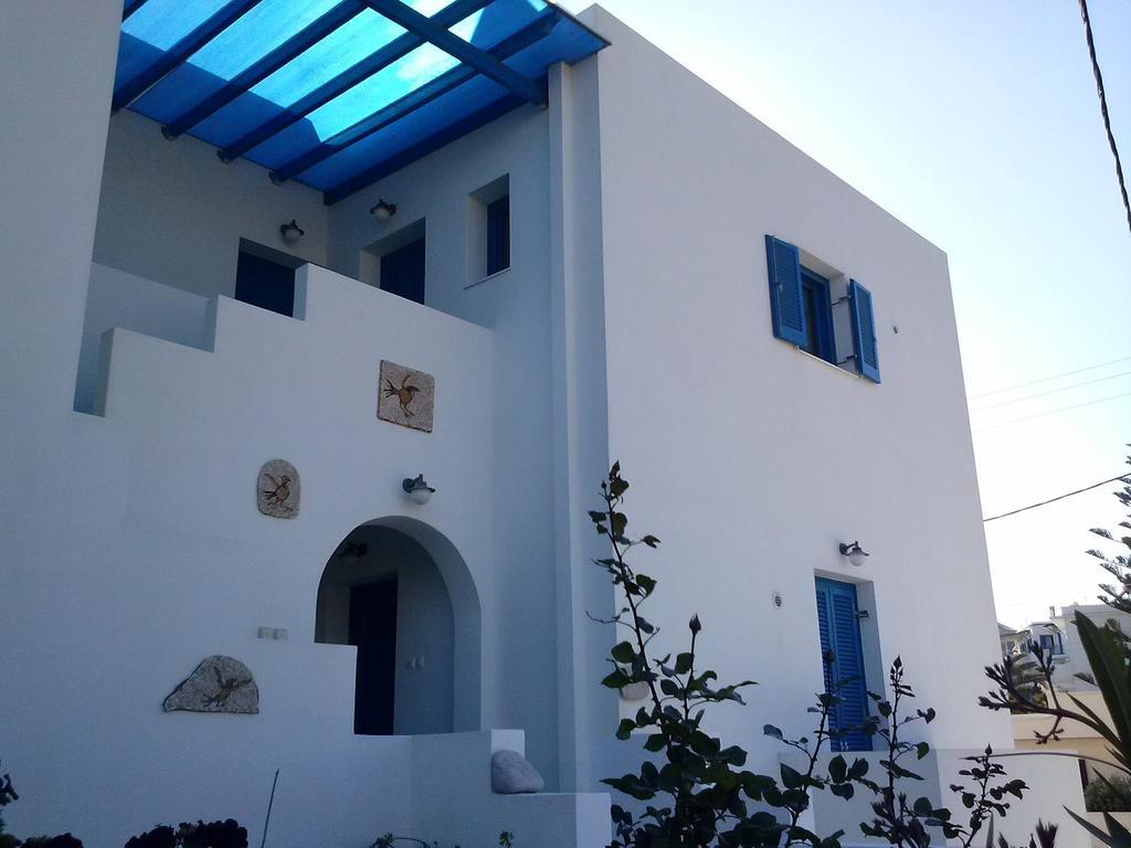 Apartment Eleni Adamantas (Milos)
