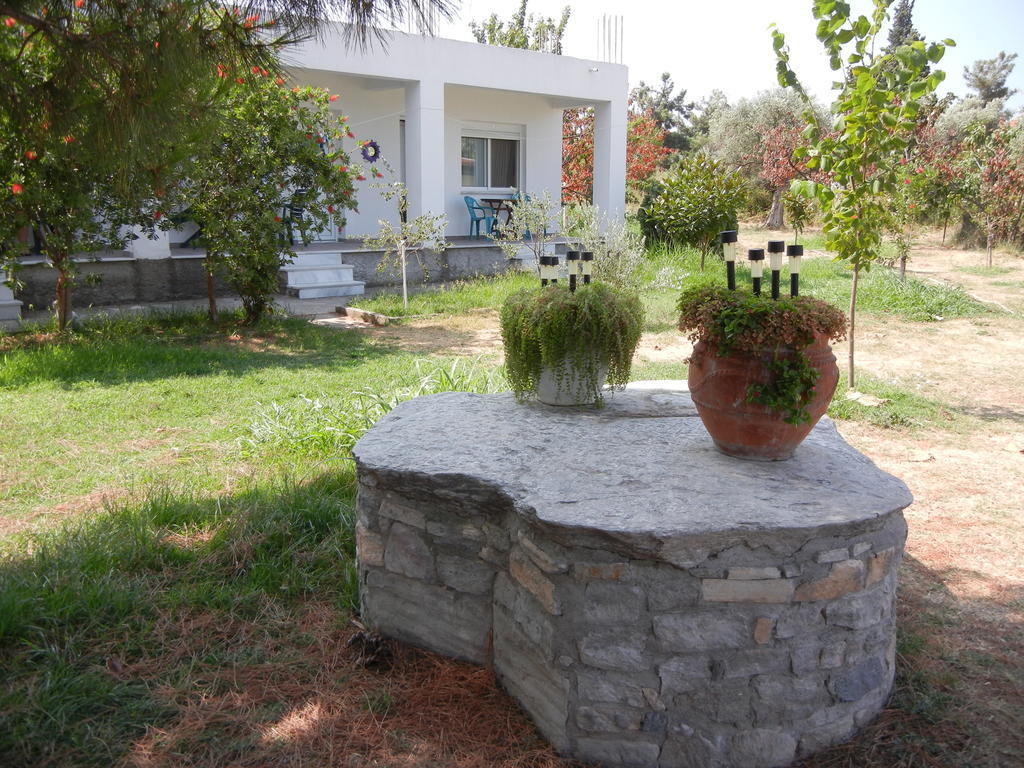 Lakis Apartment *
