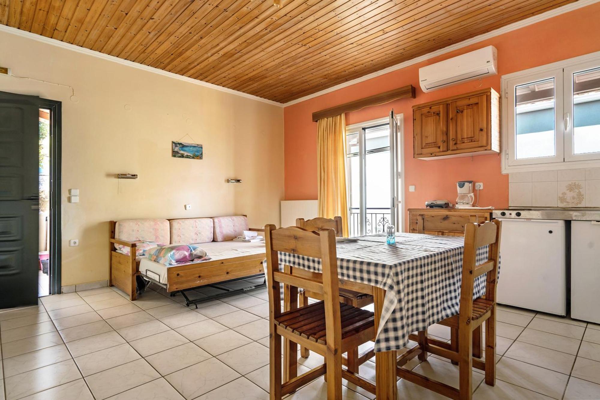 Lefkothea Apartment *