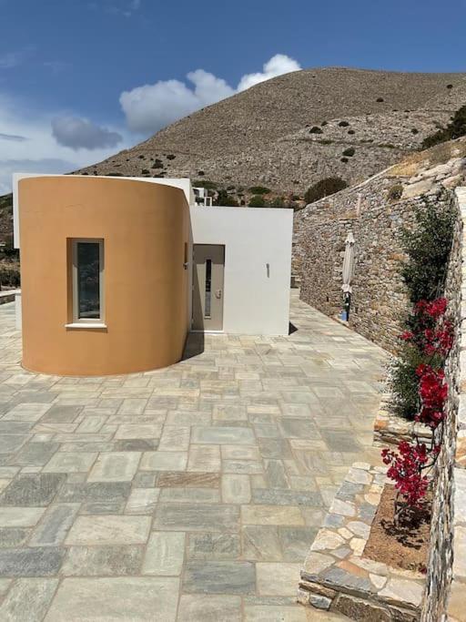 Great House In A Beautiful Olive Grove Kini