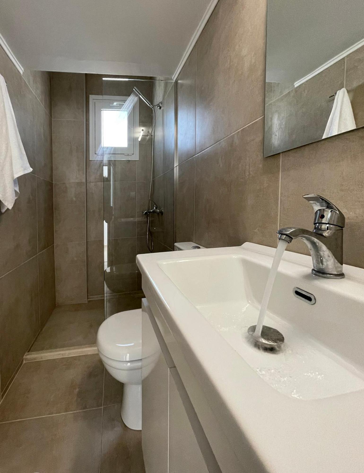 Vista Mare 1 - Double By The Sea Apartment Koutsouras