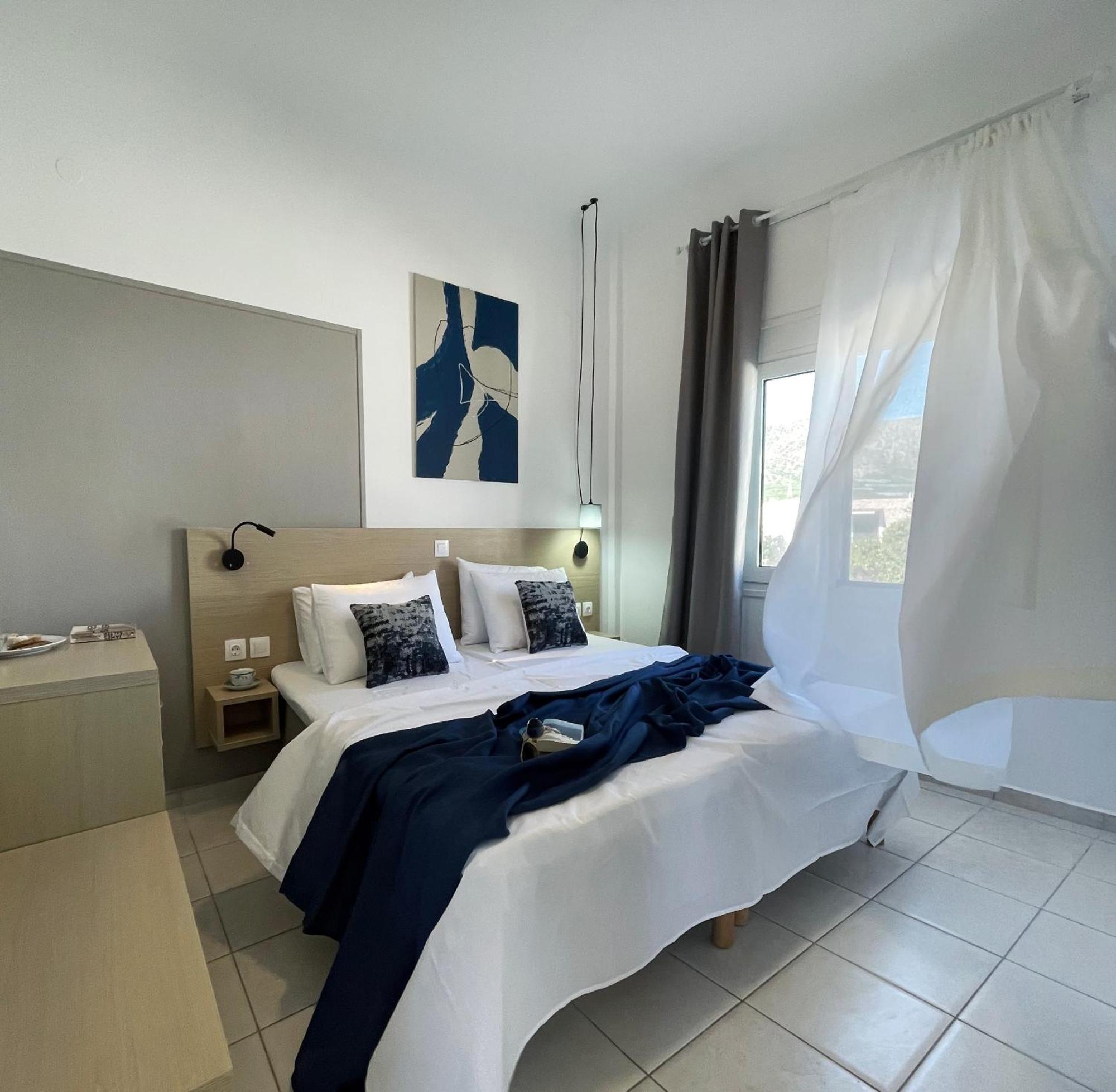 Vista Mare 1 - Double By The Sea Apartment Koutsouras