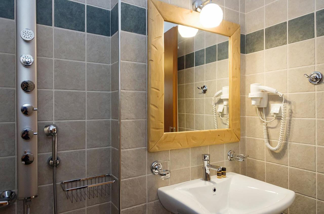 Aparthotel Alpine Aria Kalavryta