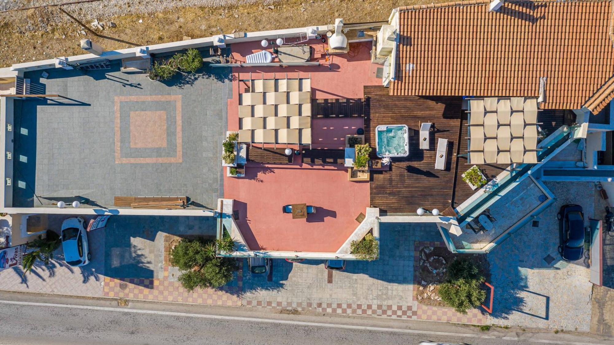 Livas Rooftop Seaview Apartment Corinth