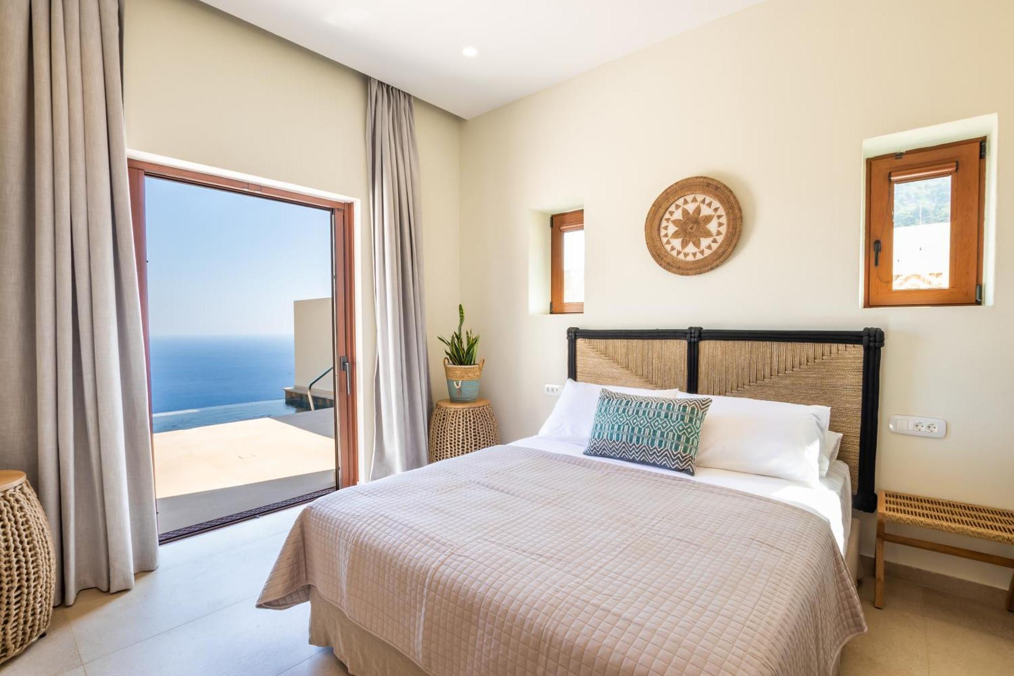 Mertelia Luxury Kyra Panagia