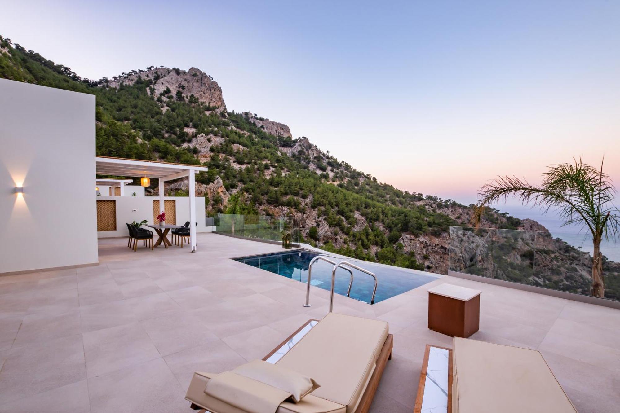 Mertelia Luxury *
