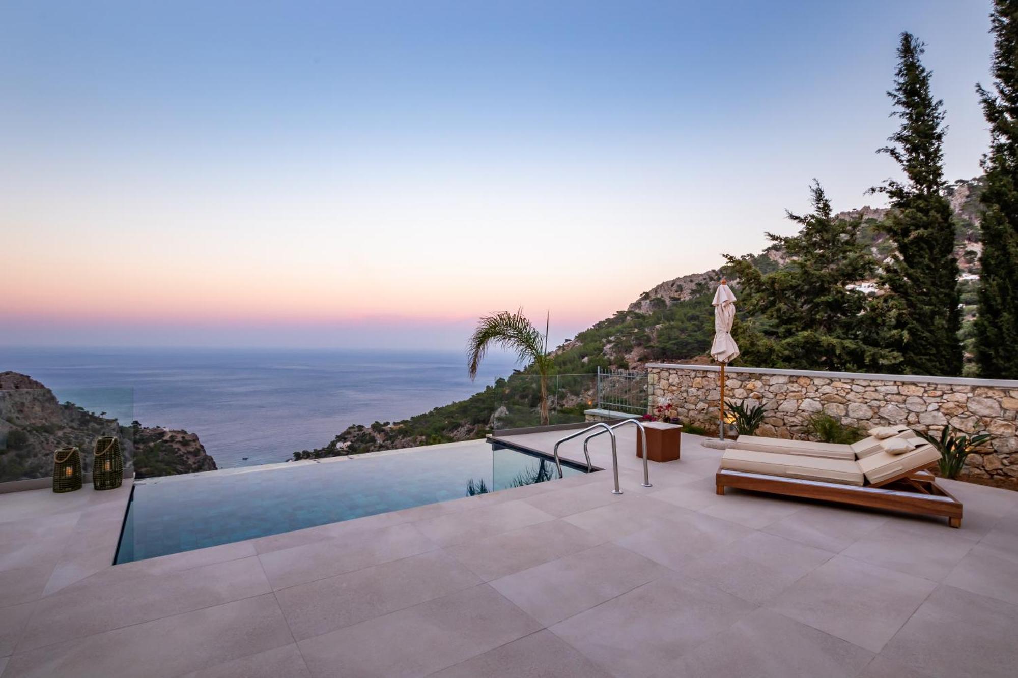Mertelia Luxury Villa *