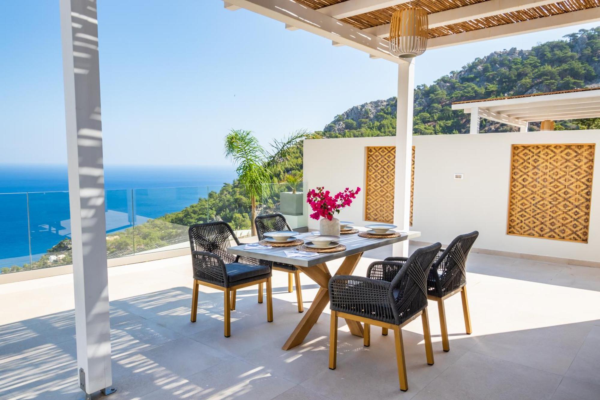 Mertelia Luxury Villa *
