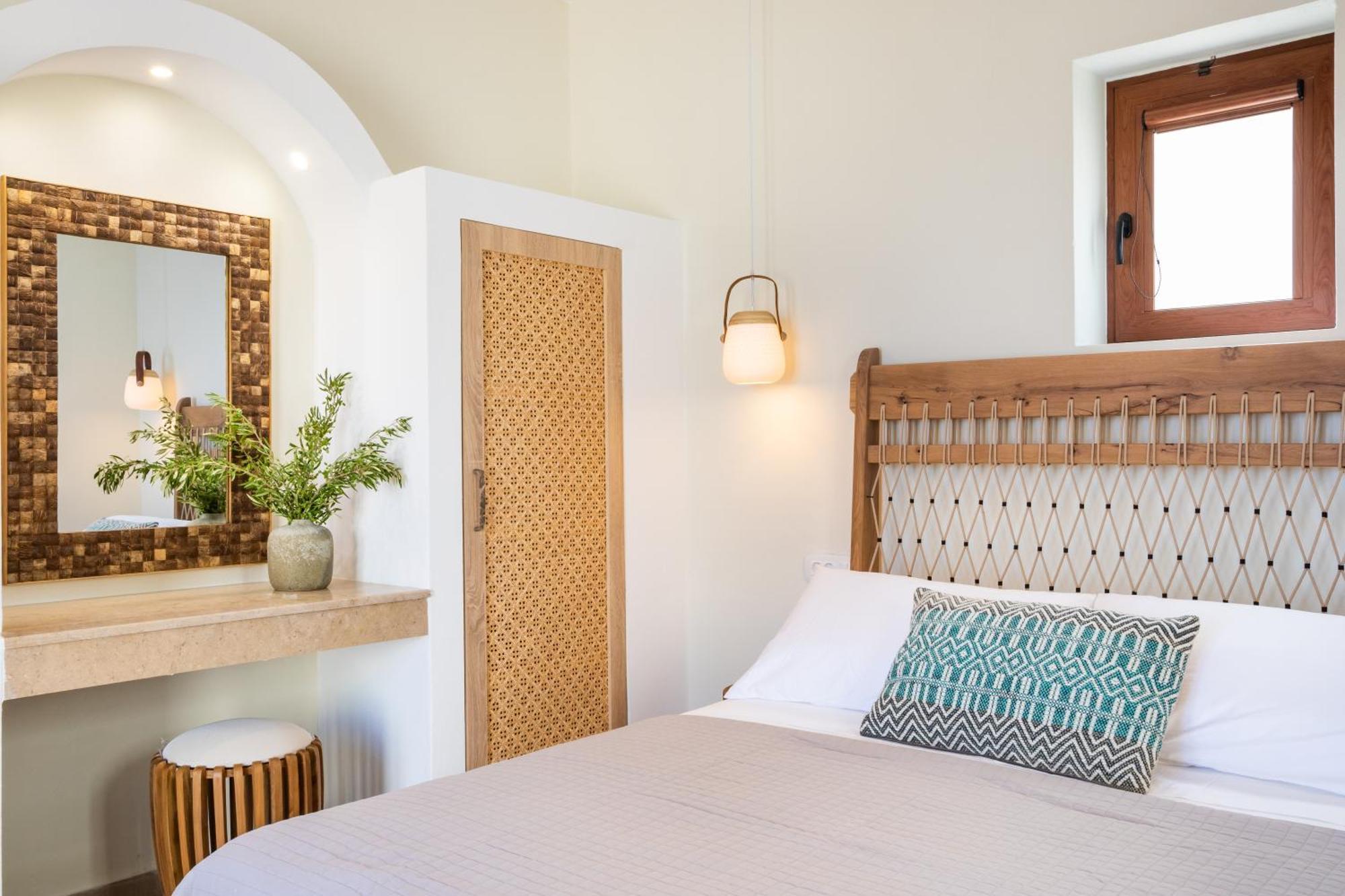 Mertelia Luxury * Kyra Panagia