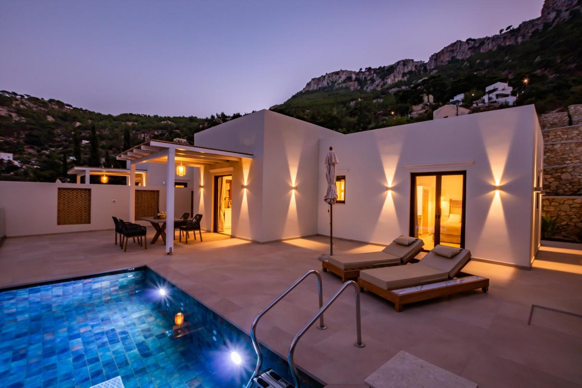 Mertelia Luxury Kyra Panagia