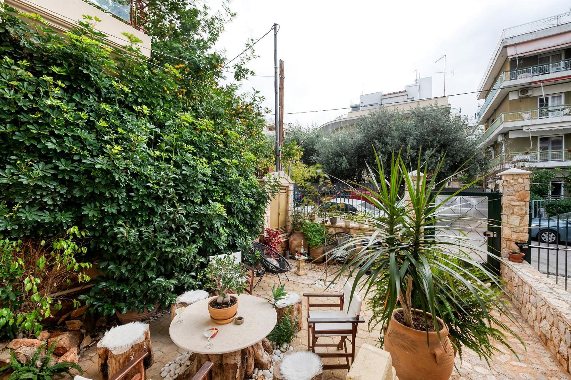 Artistic Luxury * Athens