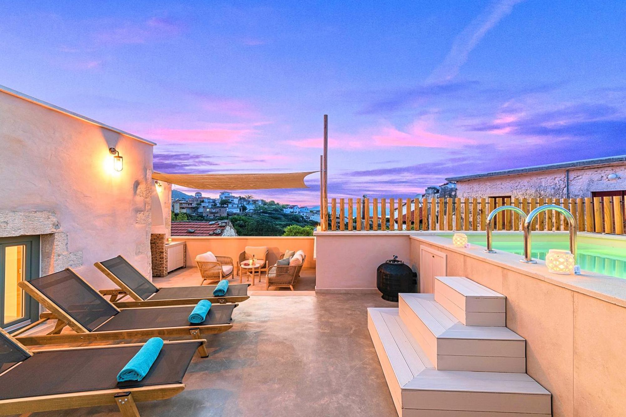 Villa Mirage By Posarellivillas