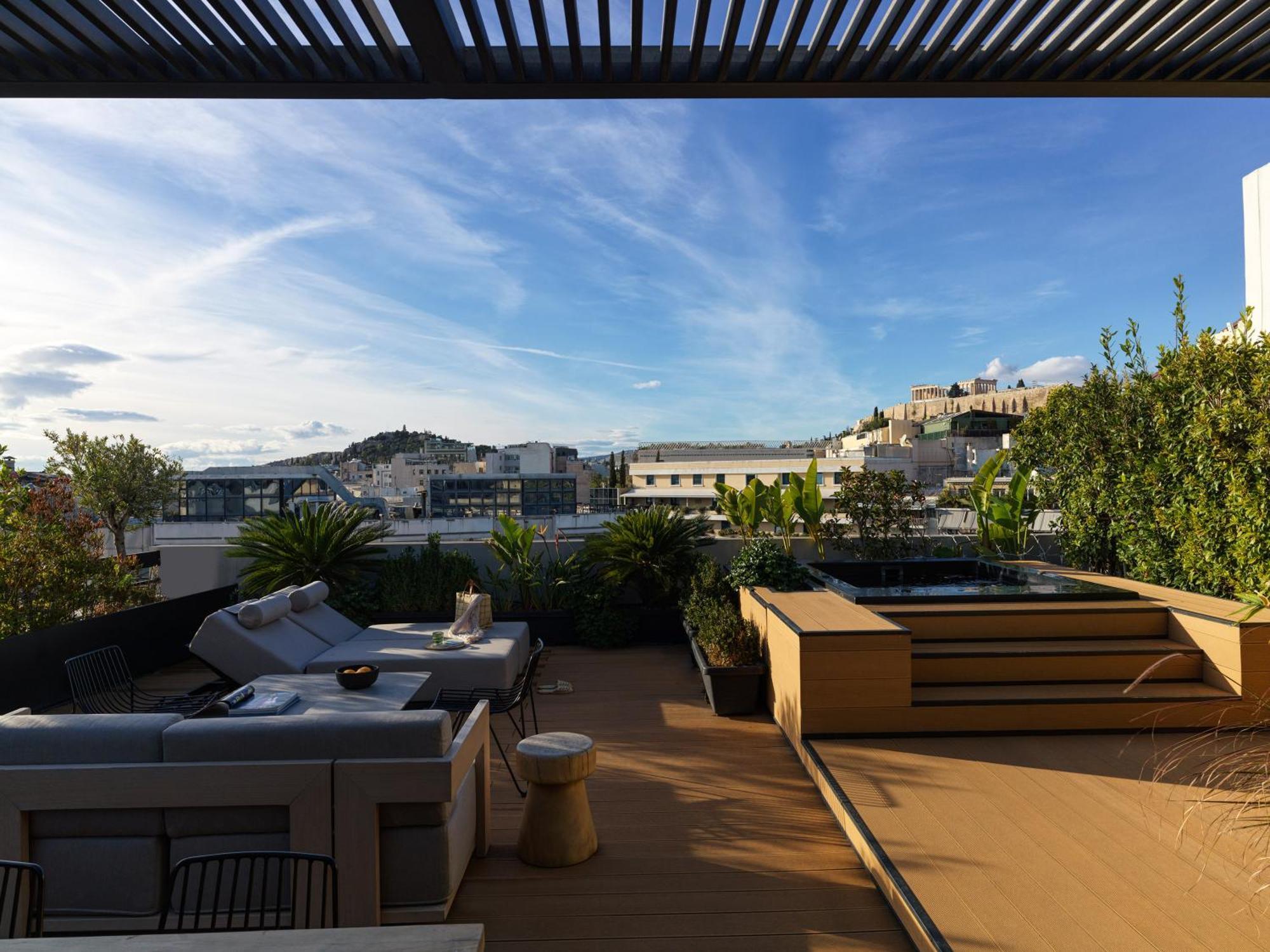 The Newel Acropolis Aparthotel 3*