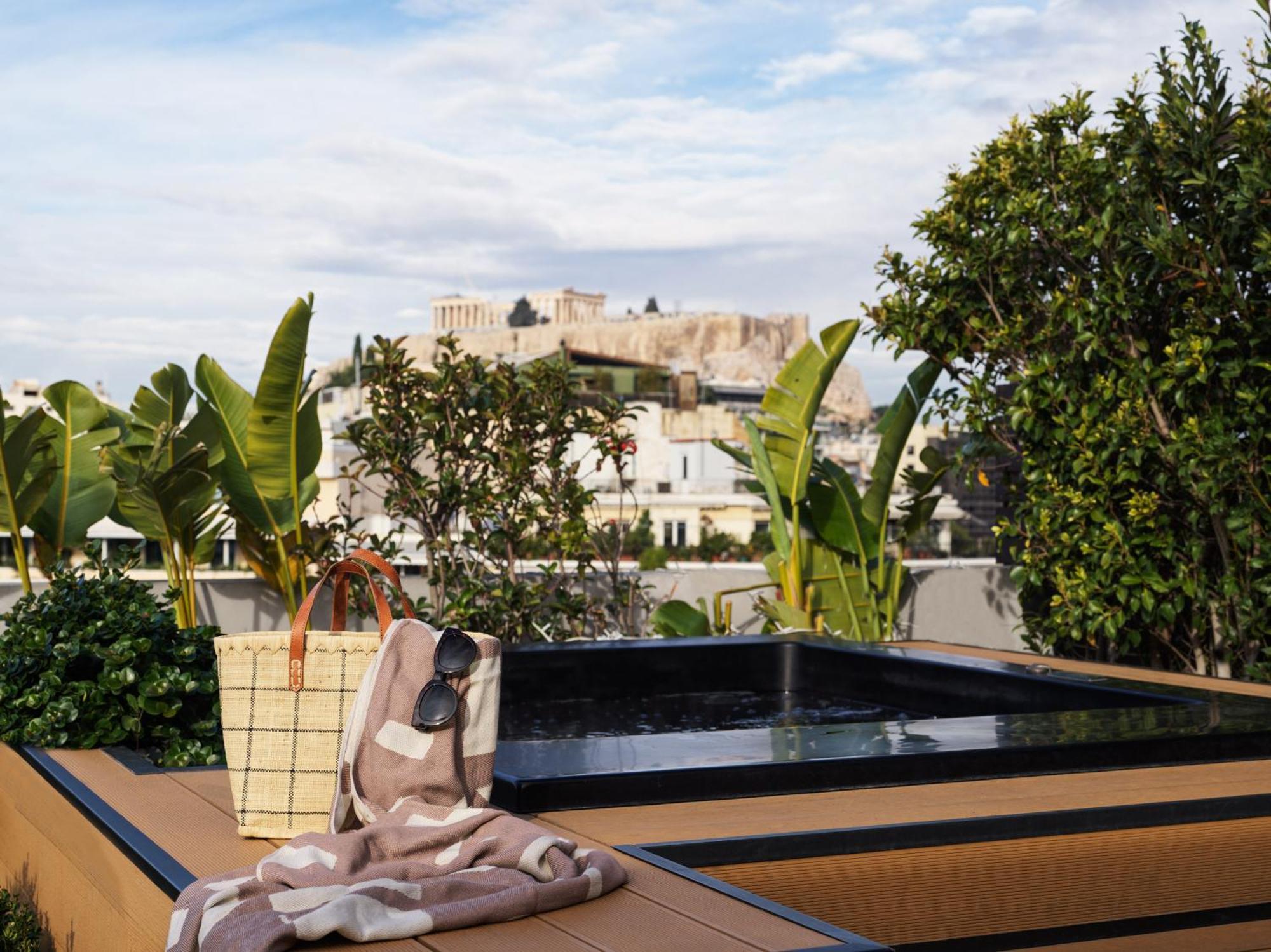 The Newel Acropolis Aparthotel 3*