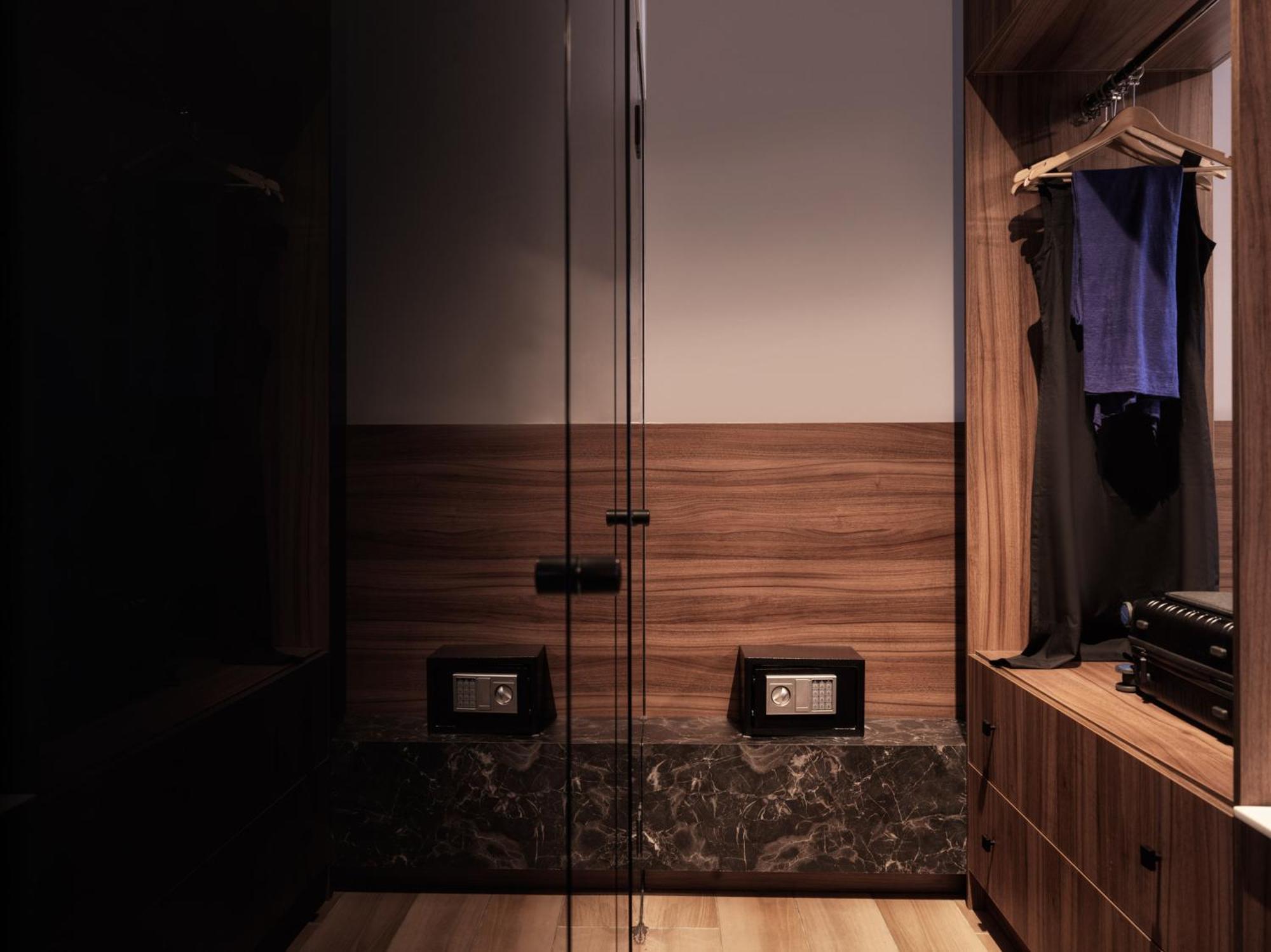 The Newel Acropolis Aparthotel 3*