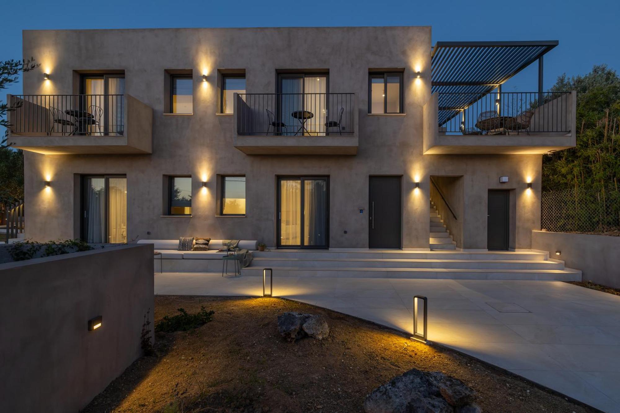 Apartment Topos *