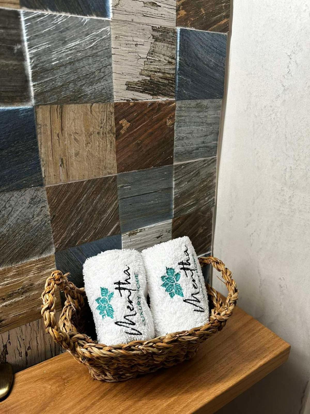 Mentha Luxury * Lefkogeia