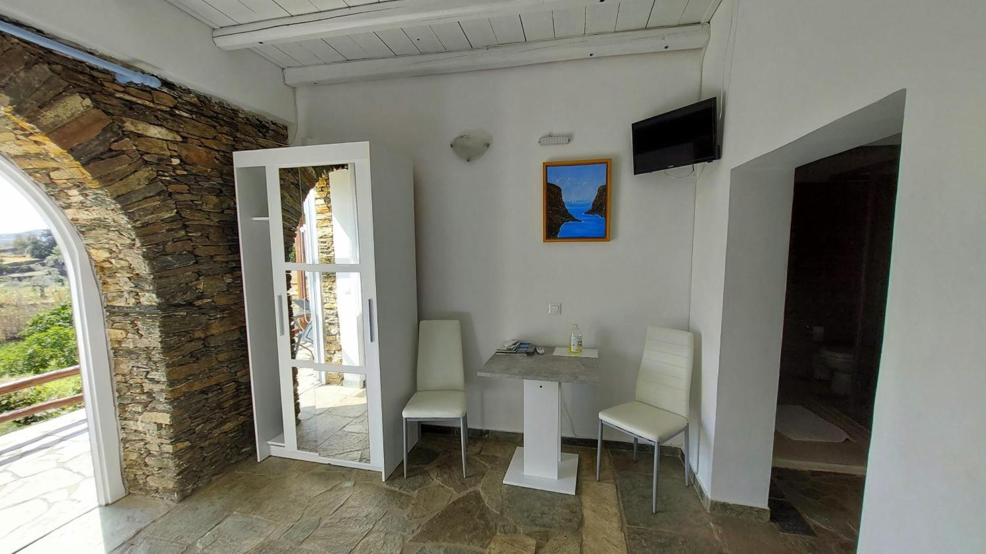 Apollon-artemis Apartment *