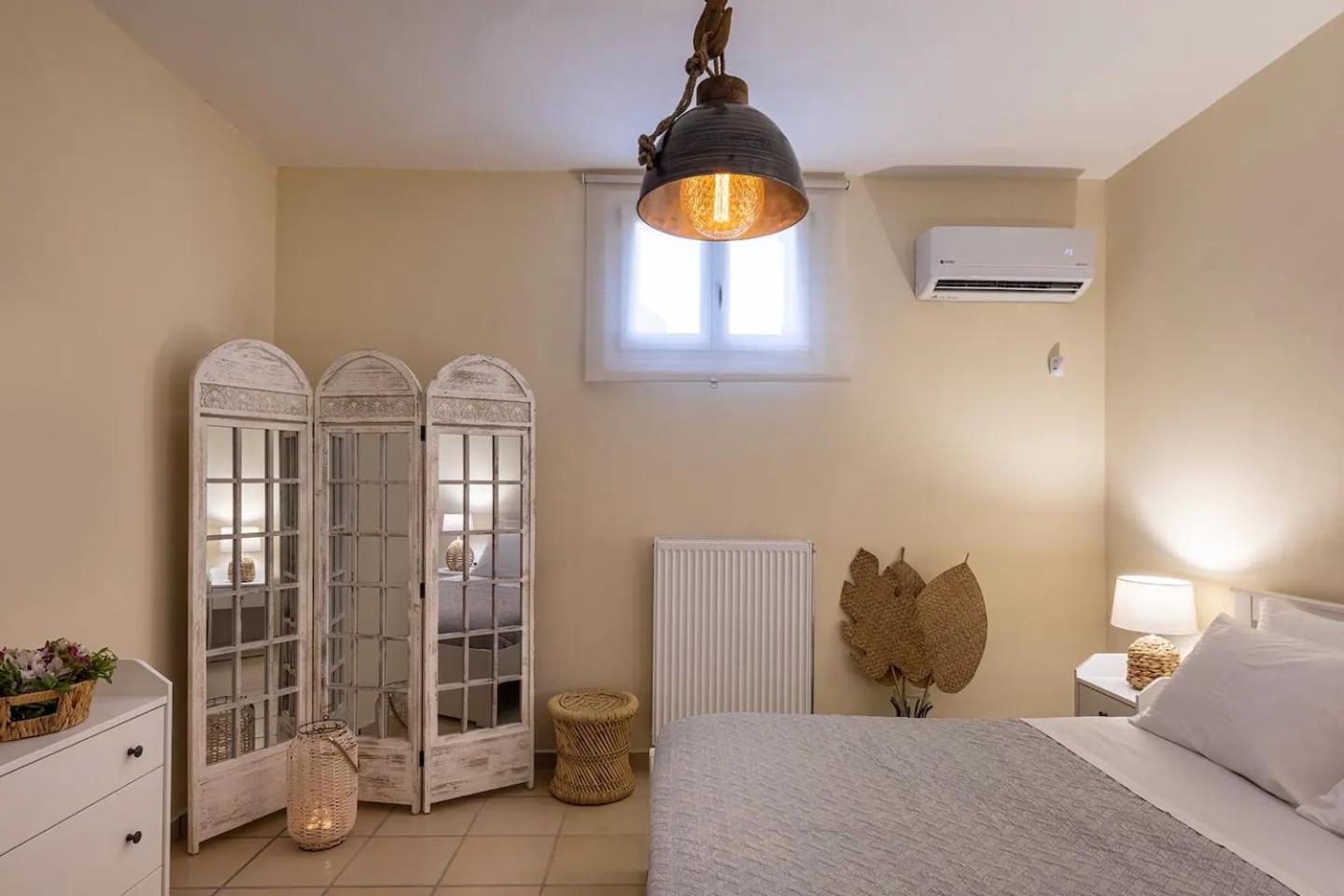 Villa Stelios-korina With Pool And Stunning View In Syros Posidonia