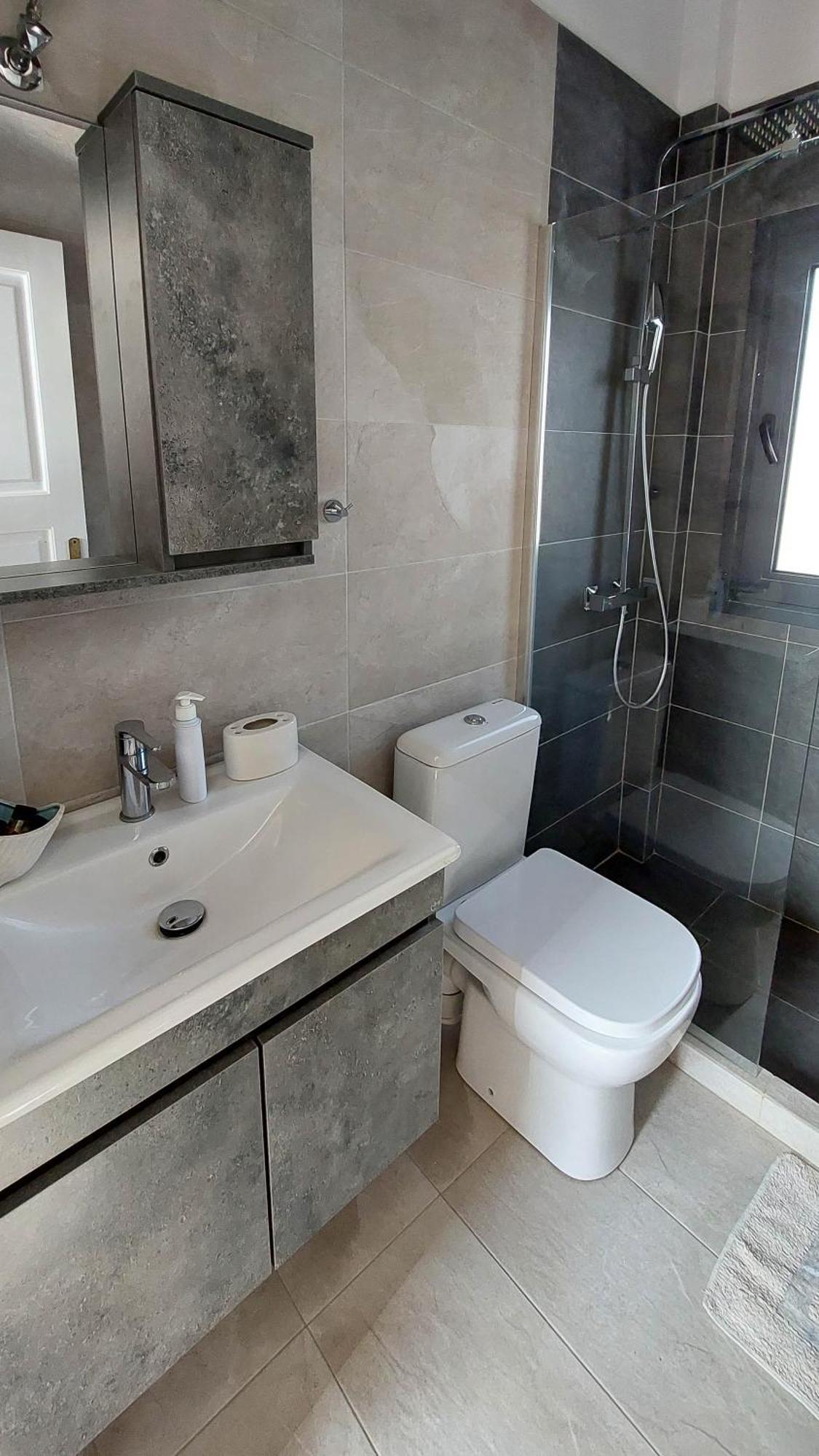 Apollon-artemis Apartment