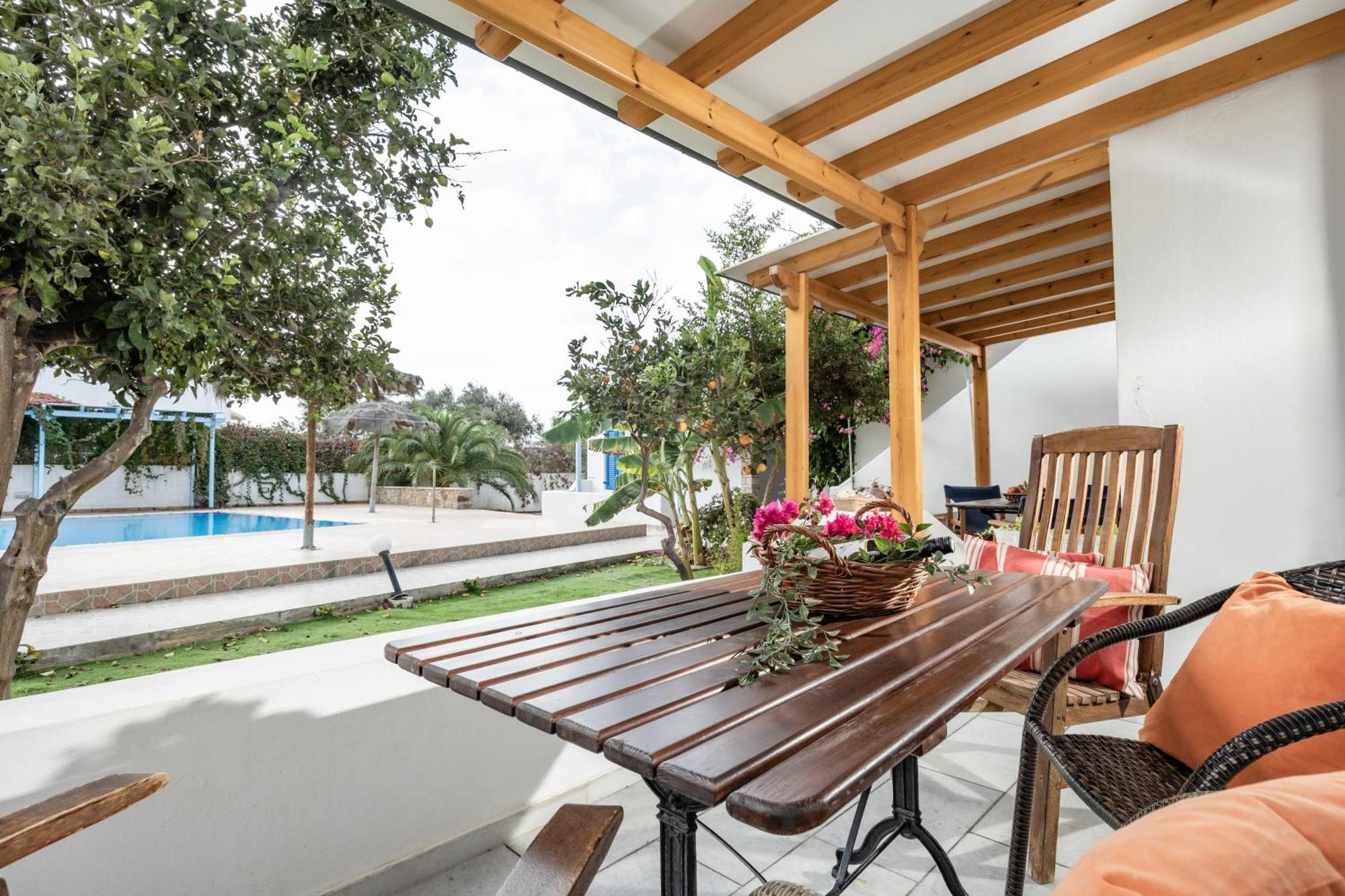 Aggeliki's Diamond Aparthotel Agia Anna (Naxos)