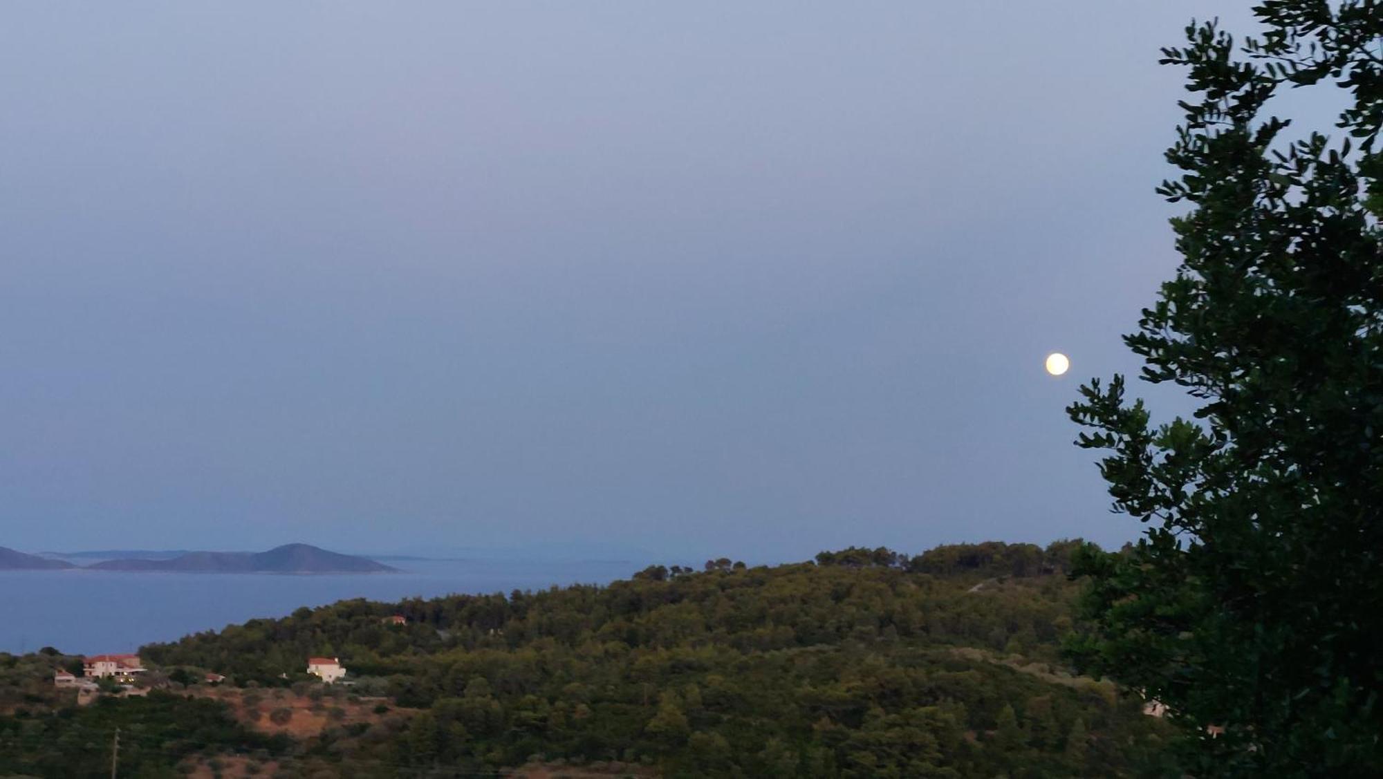 Holiday home Sunrise House Alonnisos Town