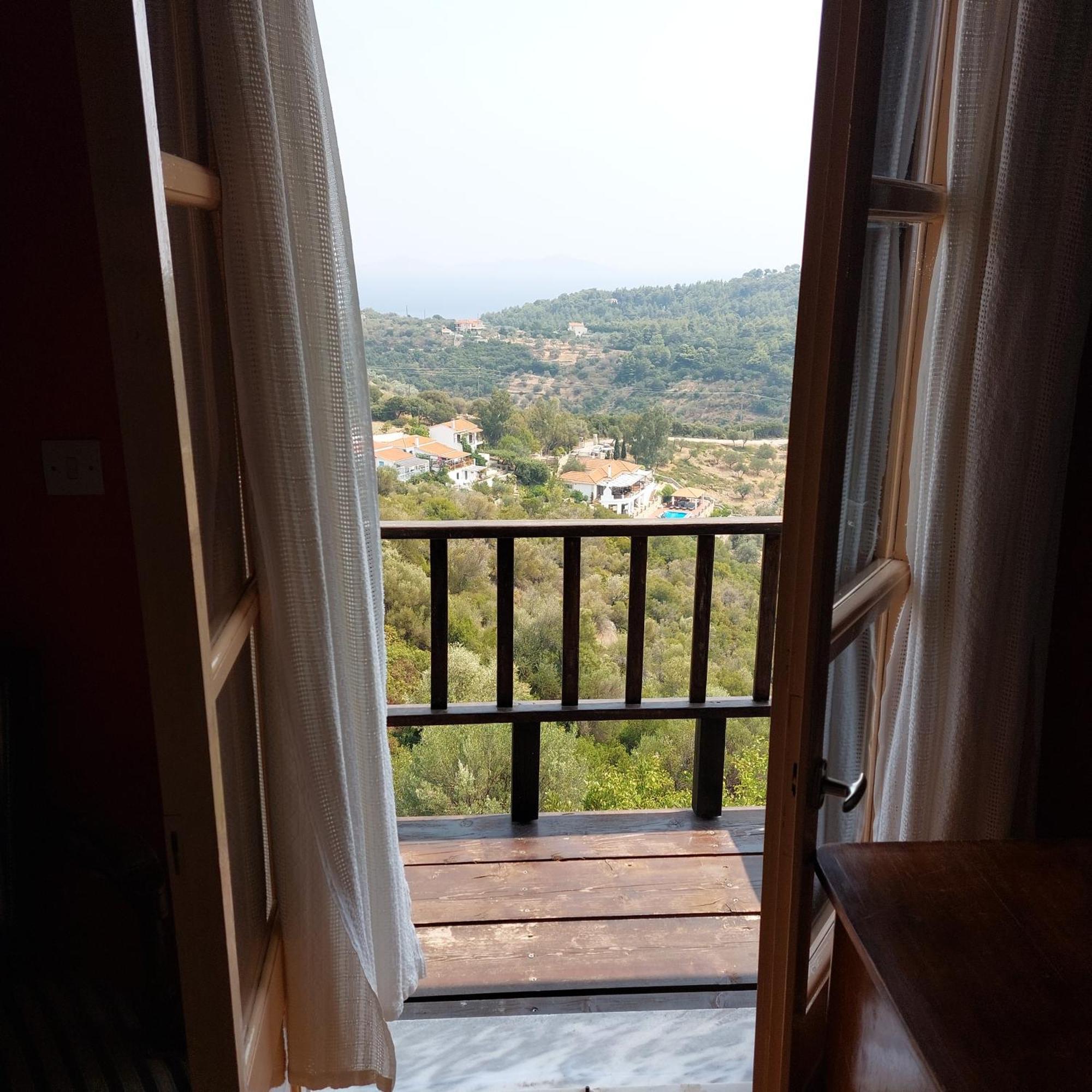 Sunrise House * Alonnisos Town