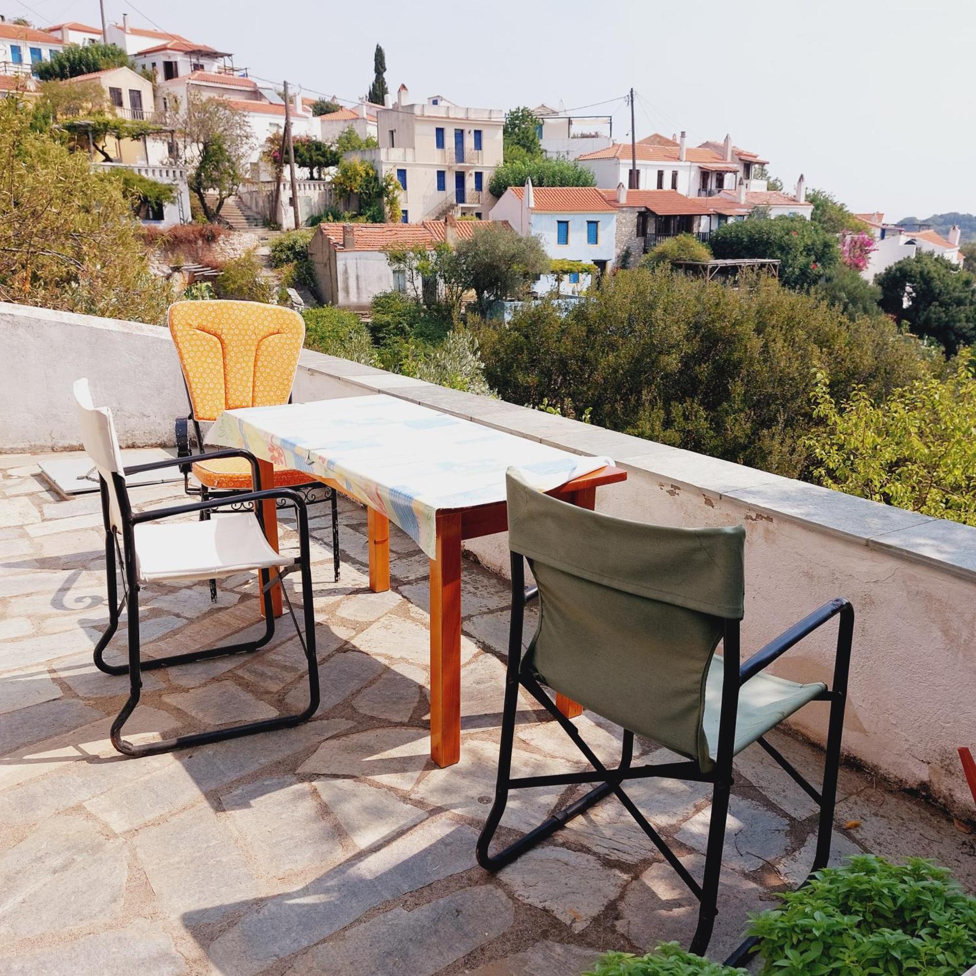 Sunrise House * Alonnisos Town