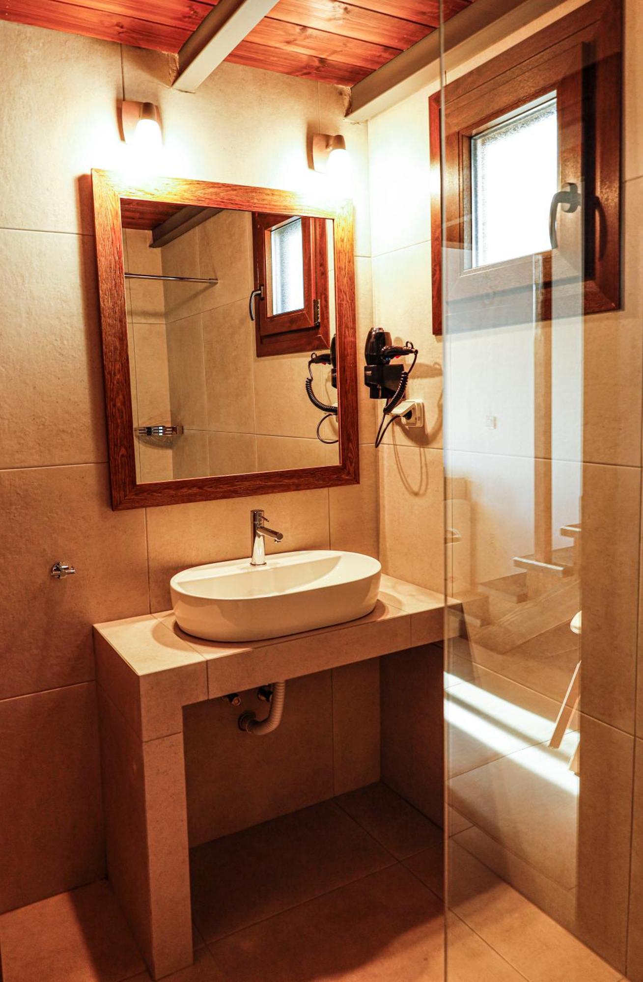 Annousa's House & Aparthotel
