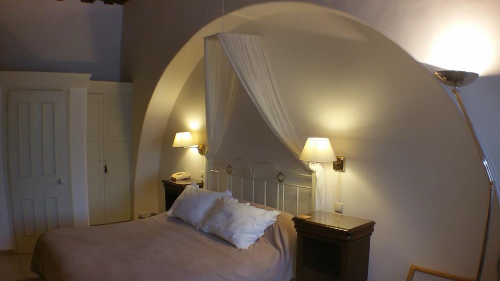 Economou Mansion 4*