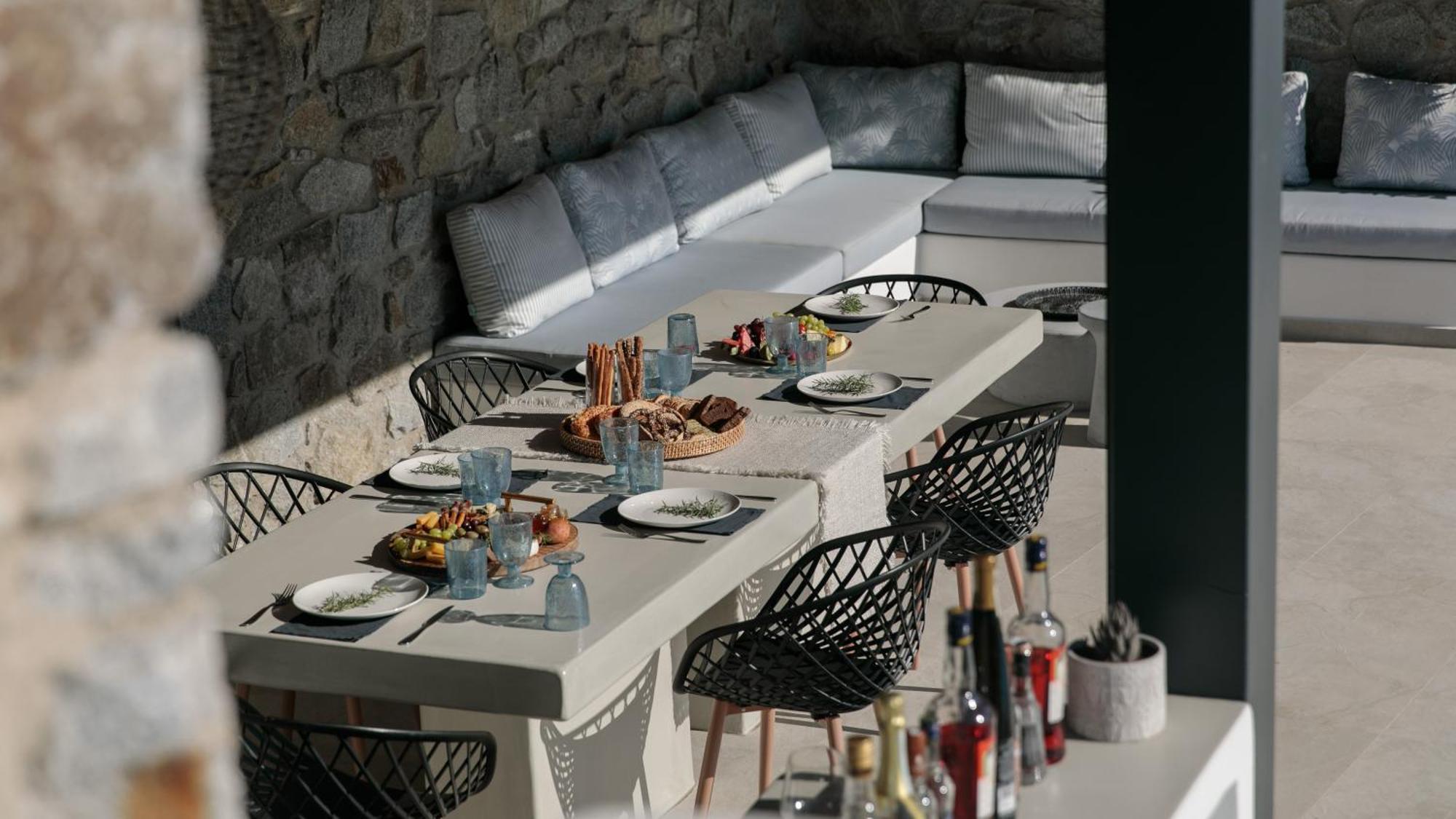 Villa Milagro 4br With Sea View Mikri Vigla Naxos City