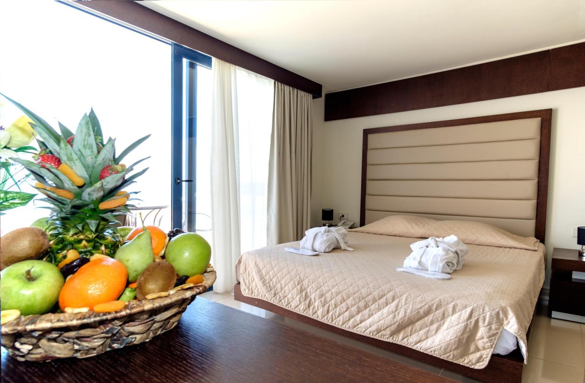 Galini Sea View 5*
