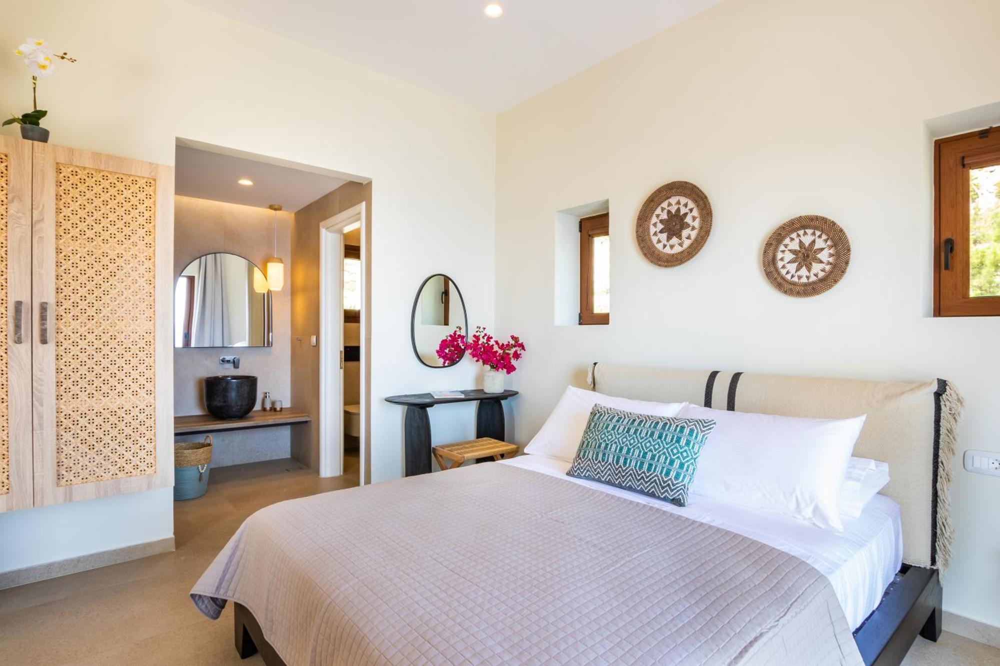Mertelia Luxury * Kyra Panagia