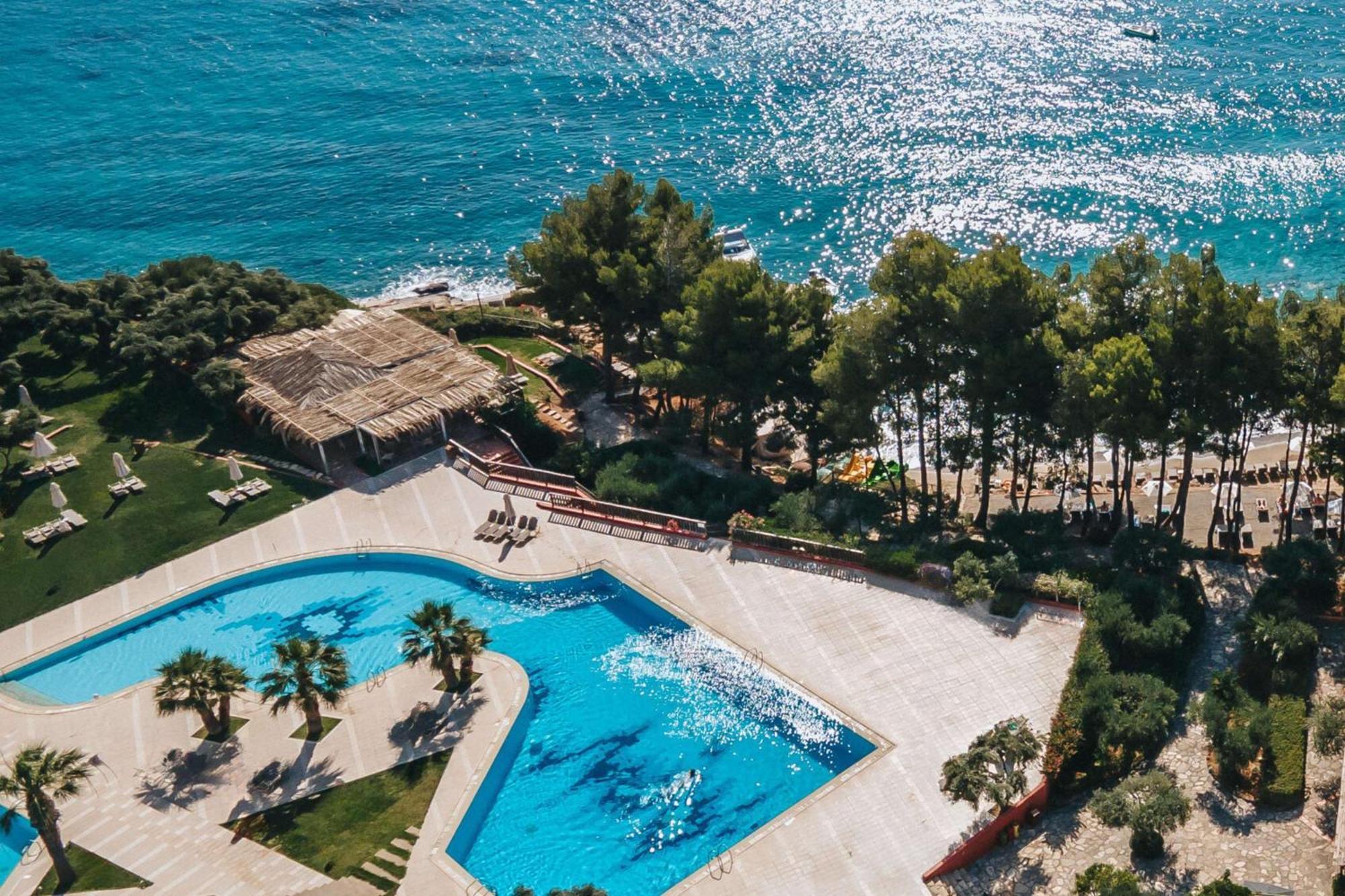 Candia Park Village Hotel