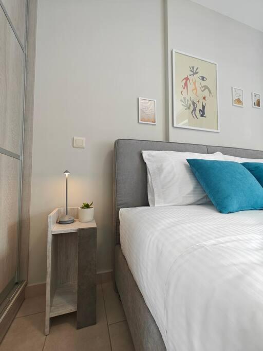 Margarita Flat * Tripoli