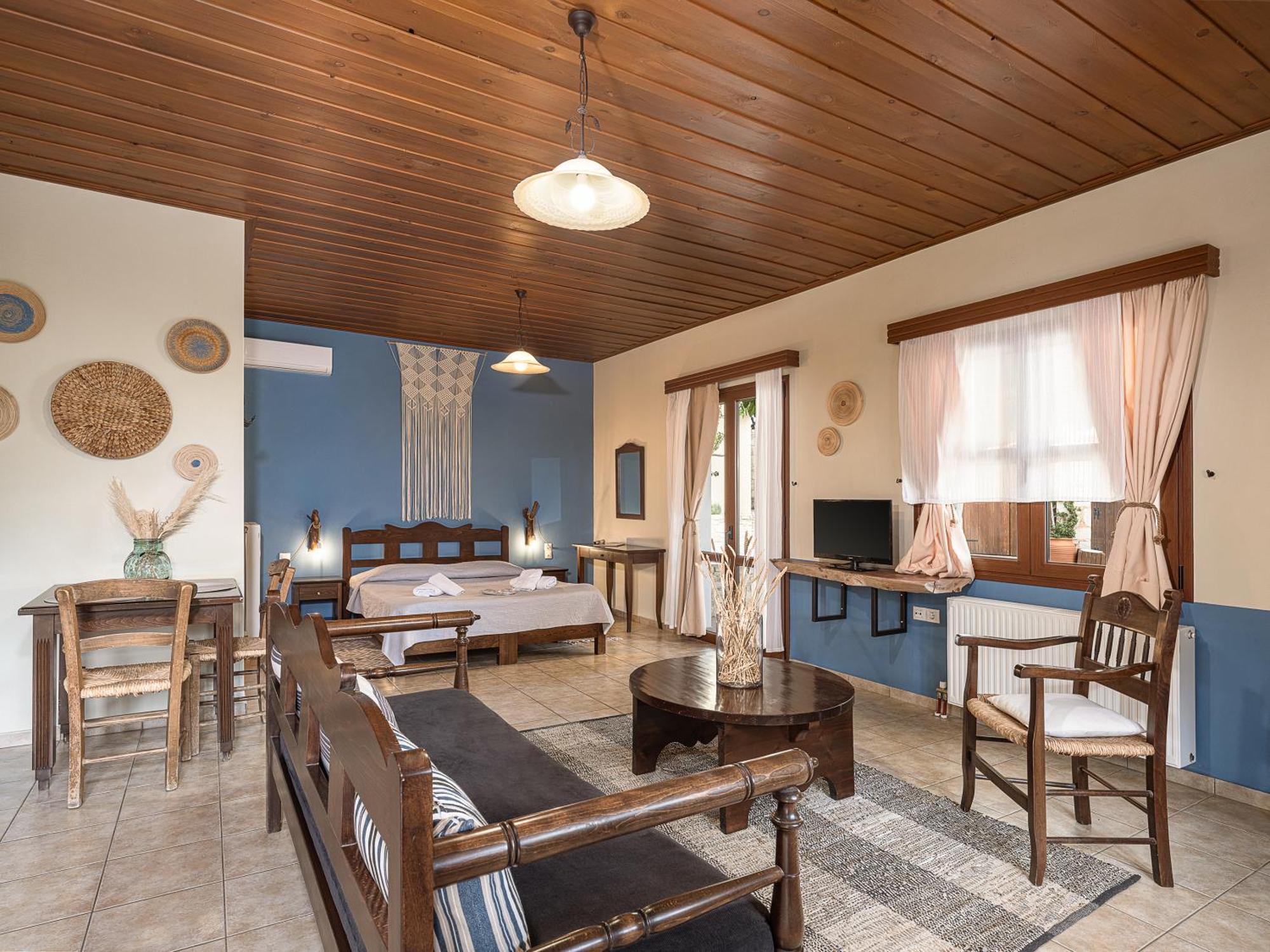 Earino Apartment Kato Asites