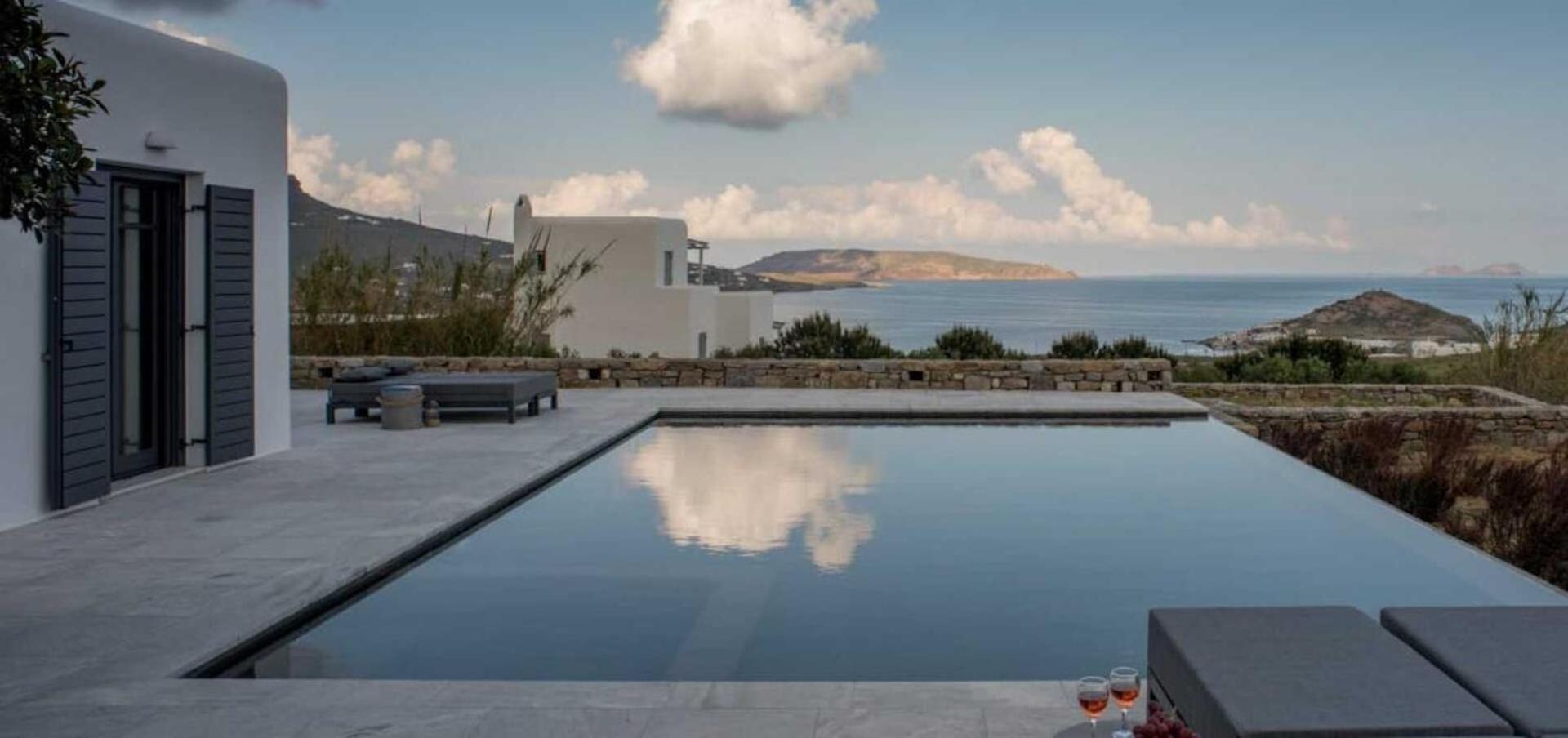 Villa Myconian Platinum Senior & Deluxe