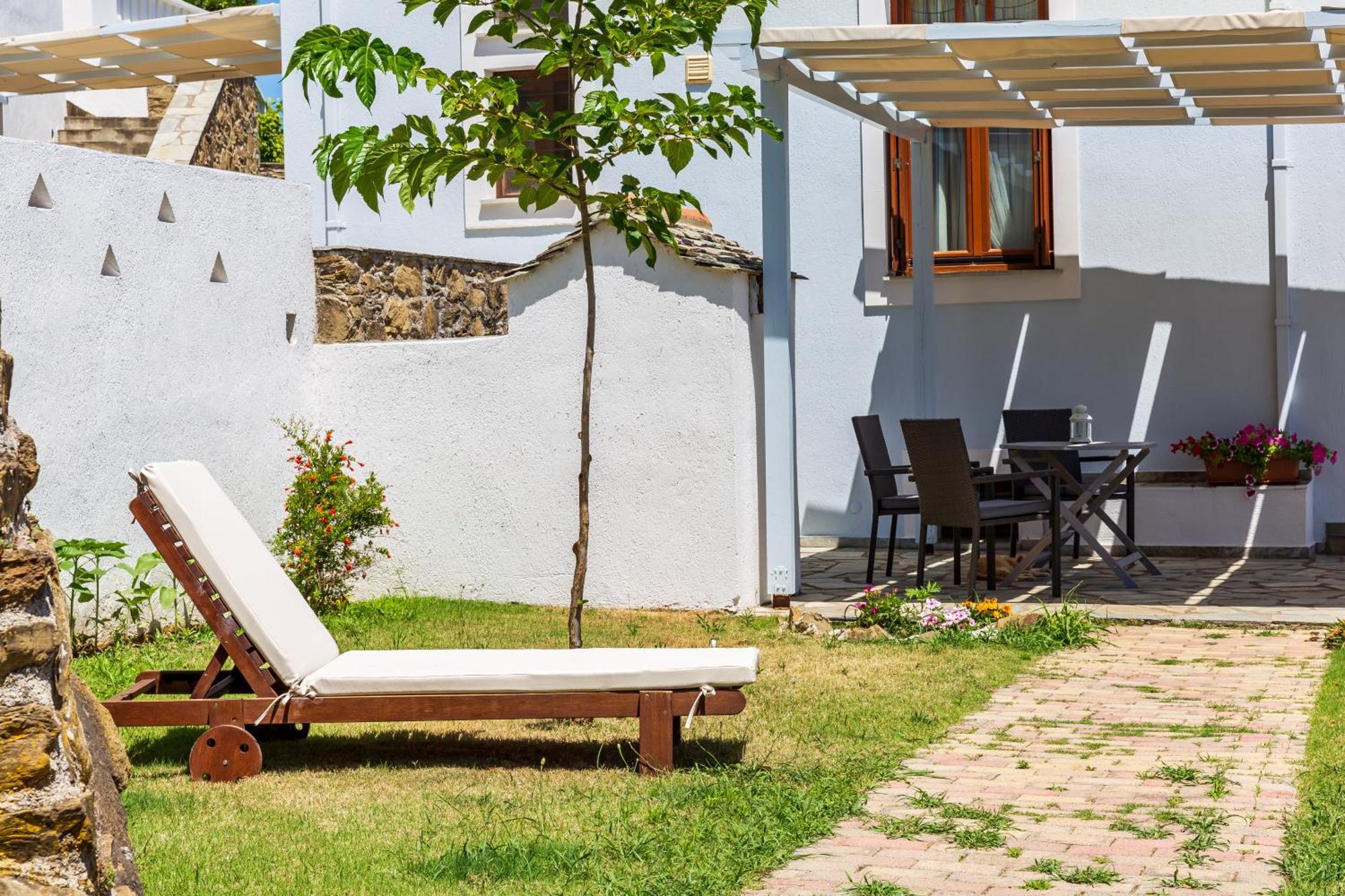 O Stolios * Skopelos Town