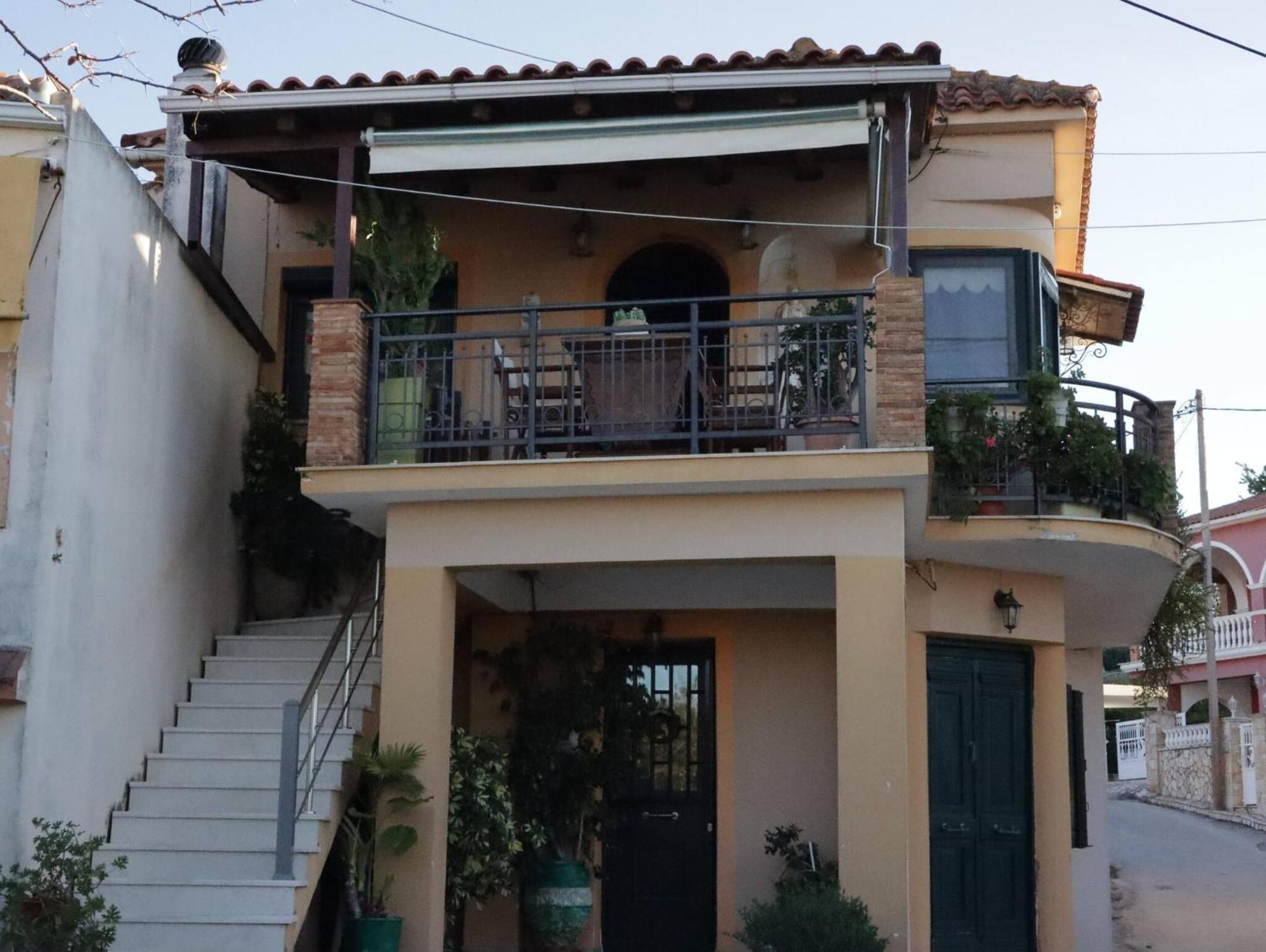 Dionysias House With A Sea View Veranda * Ano Yerakarion