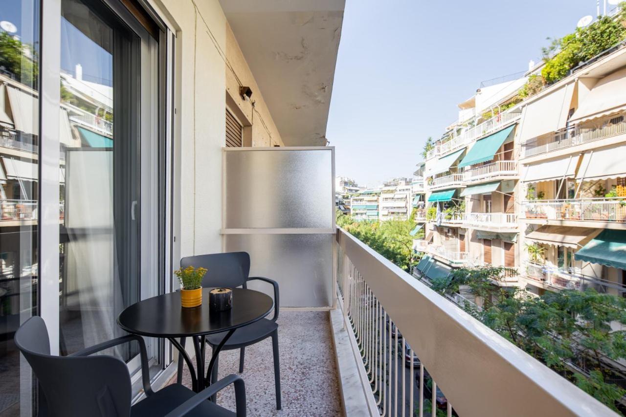 Apartment Zephyr 3-bedroom In Athens