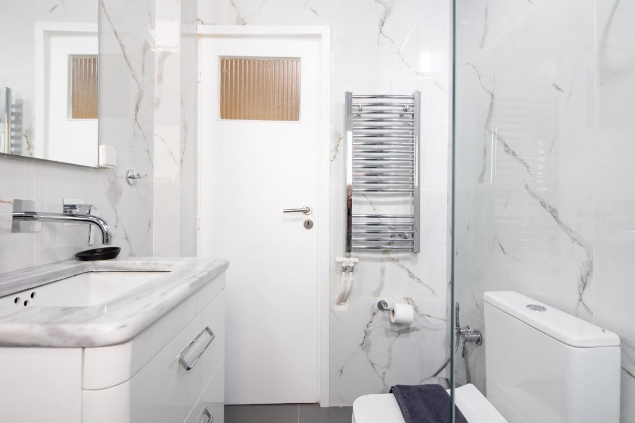 Zephyr 3-bedroom In Apartment *